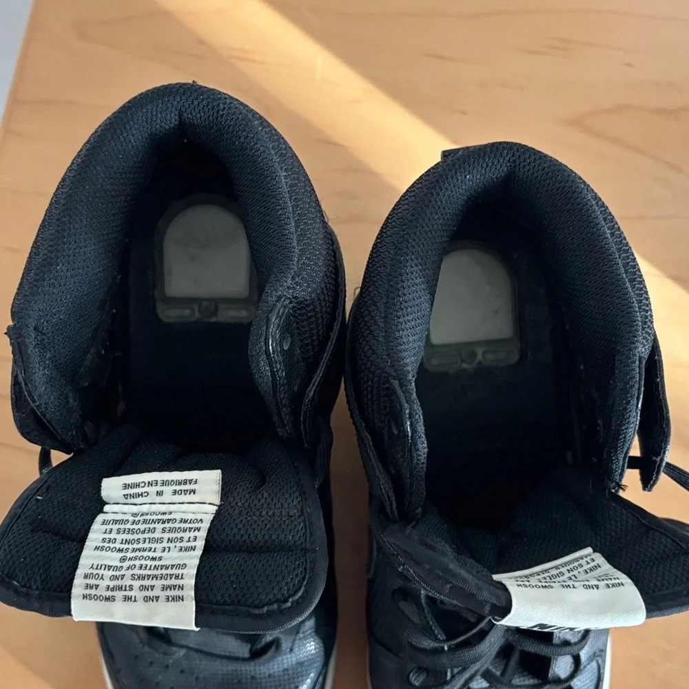 Nike Black Women's Wedge Sneakers - Picture 6 of 11